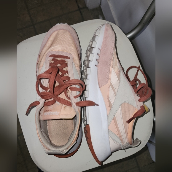 Reebok Classic CL LEGACY womens 8.5 us - Picture 3 of 8